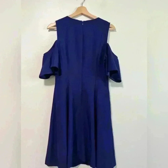 Club Monaco Blue Cold Shoulder Dress - Size 6 - Picture 5 of 6